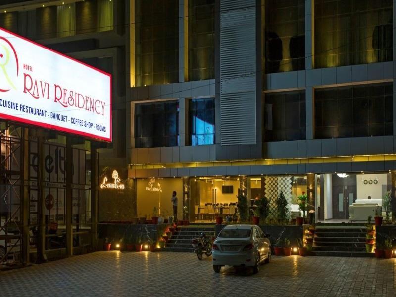 Ravi Residency Hotel Morbi Exterior foto