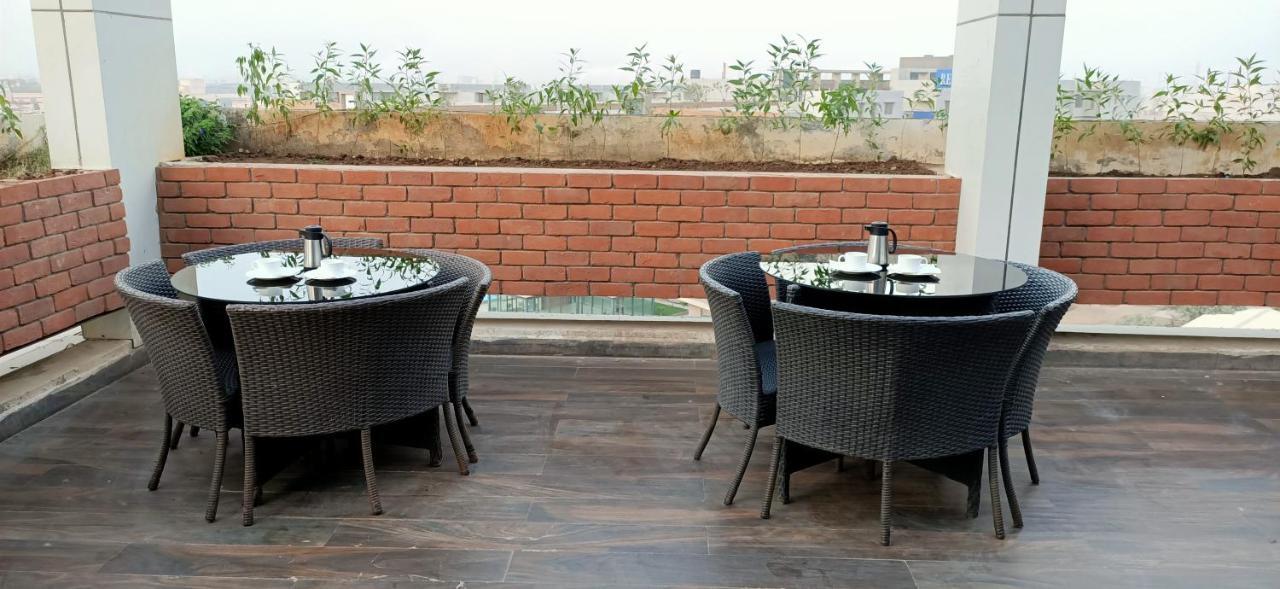 Ravi Residency Hotel Morbi Exterior foto